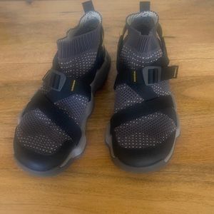 Chaco Z/Ronin shoes